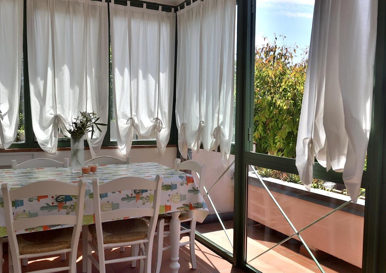 Villa Fiore Apartments Portoferraio Bagian luar foto