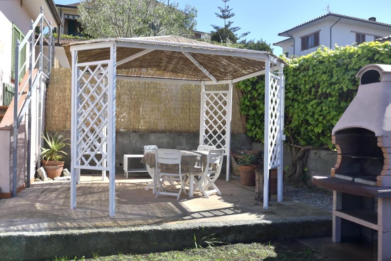 Villa Fiore Apartments Portoferraio Bagian luar foto