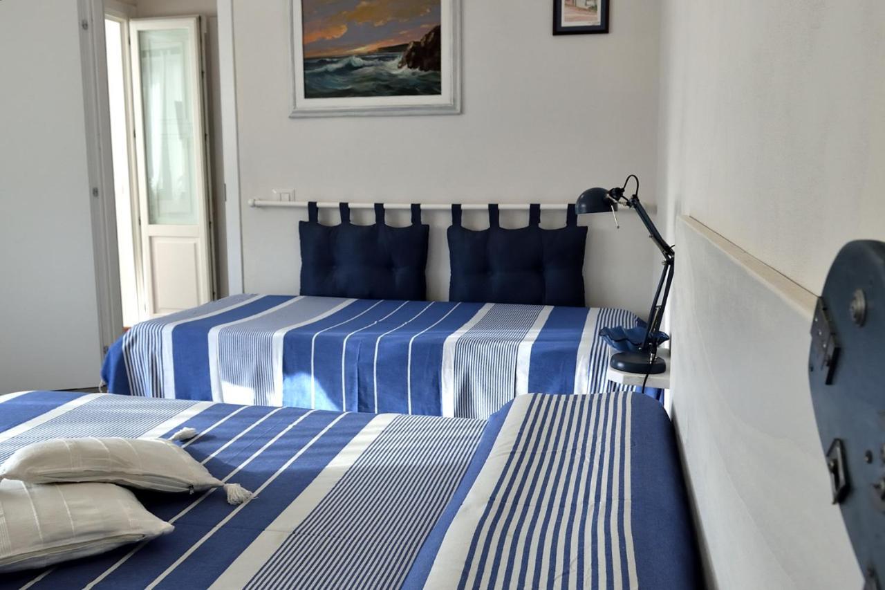 Villa Fiore Apartments Portoferraio Bagian luar foto