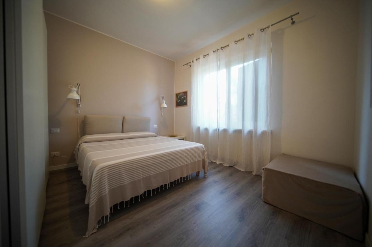 Villa Fiore Apartments Portoferraio Bagian luar foto