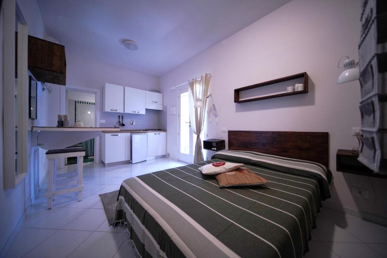Villa Fiore Apartments Portoferraio Bagian luar foto